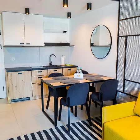 Port Premium Z Fitness&spa&restaurant Apartment *